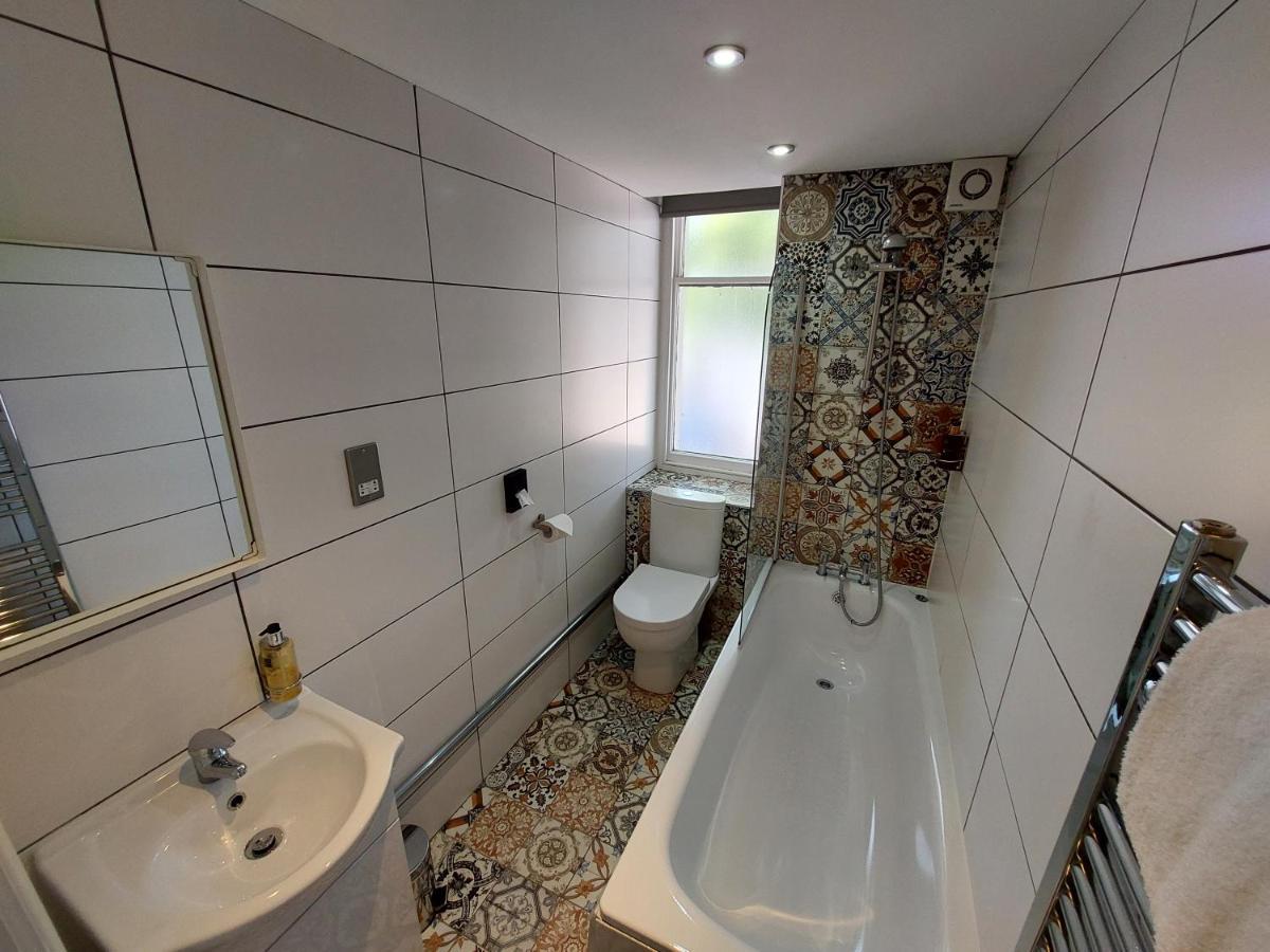 Willow Serviced Apartments - 22 Кардиф Екстериор снимка