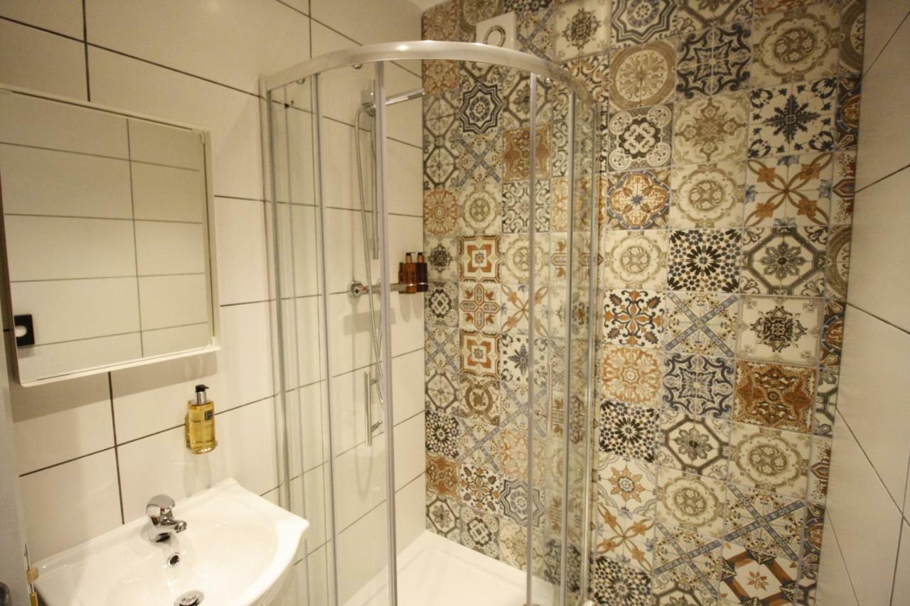 Willow Serviced Apartments - 22 Кардиф Екстериор снимка